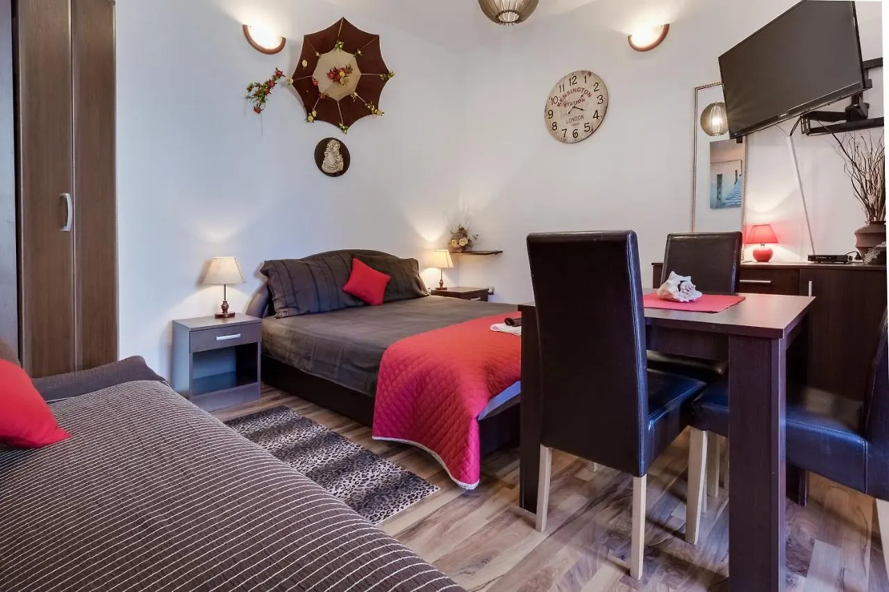 Apartment Nedo 0*, Sveti Filip i Jakov