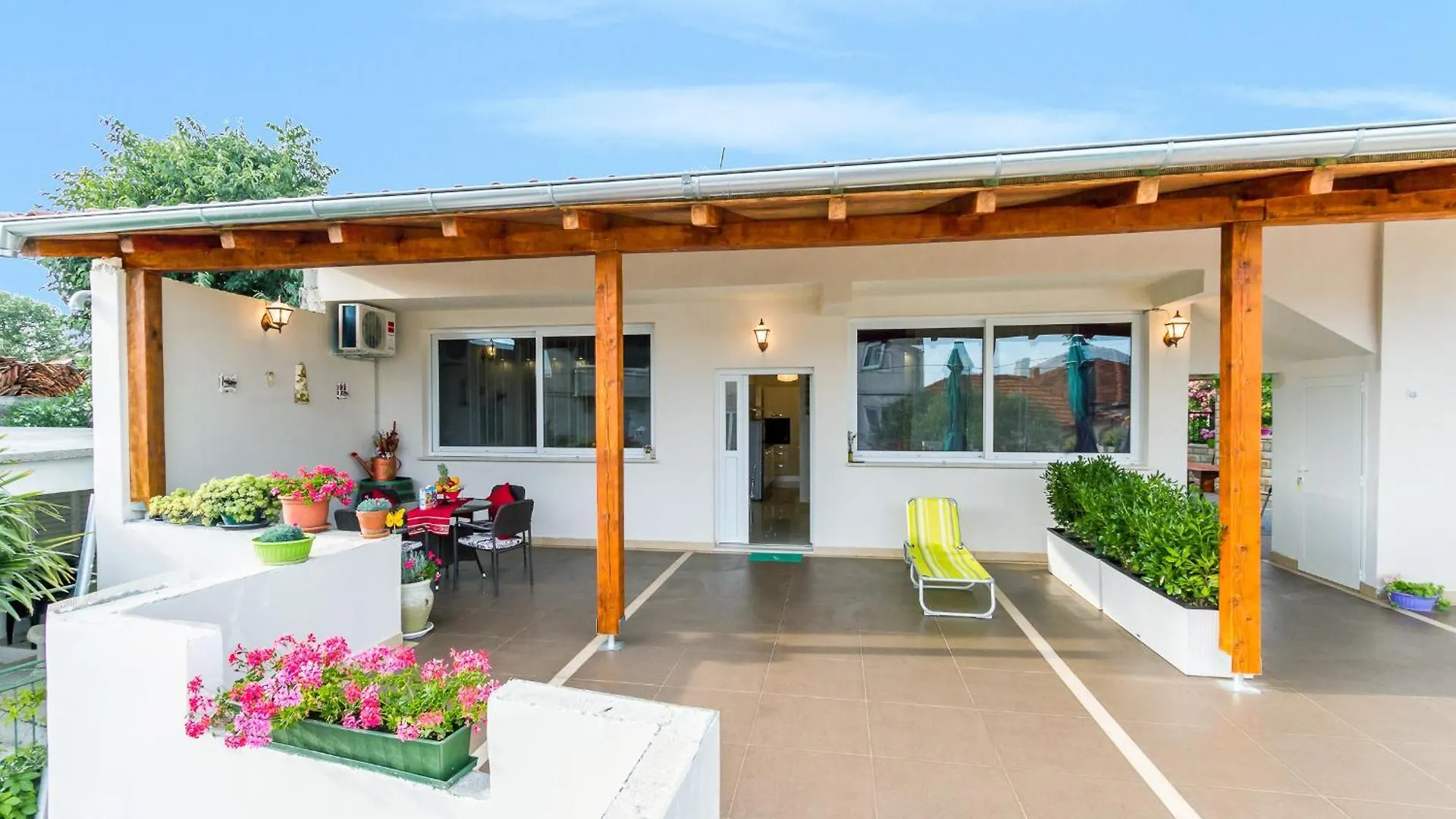 Apartment Nedo Sveti Filip i Jakov