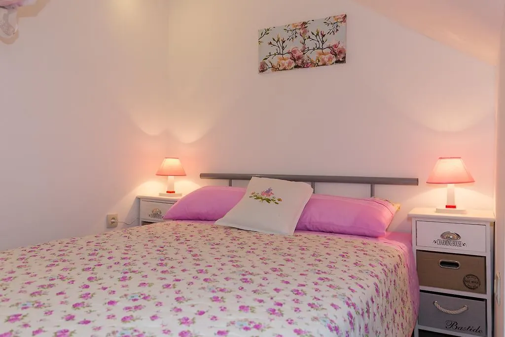 Apartment Nedo