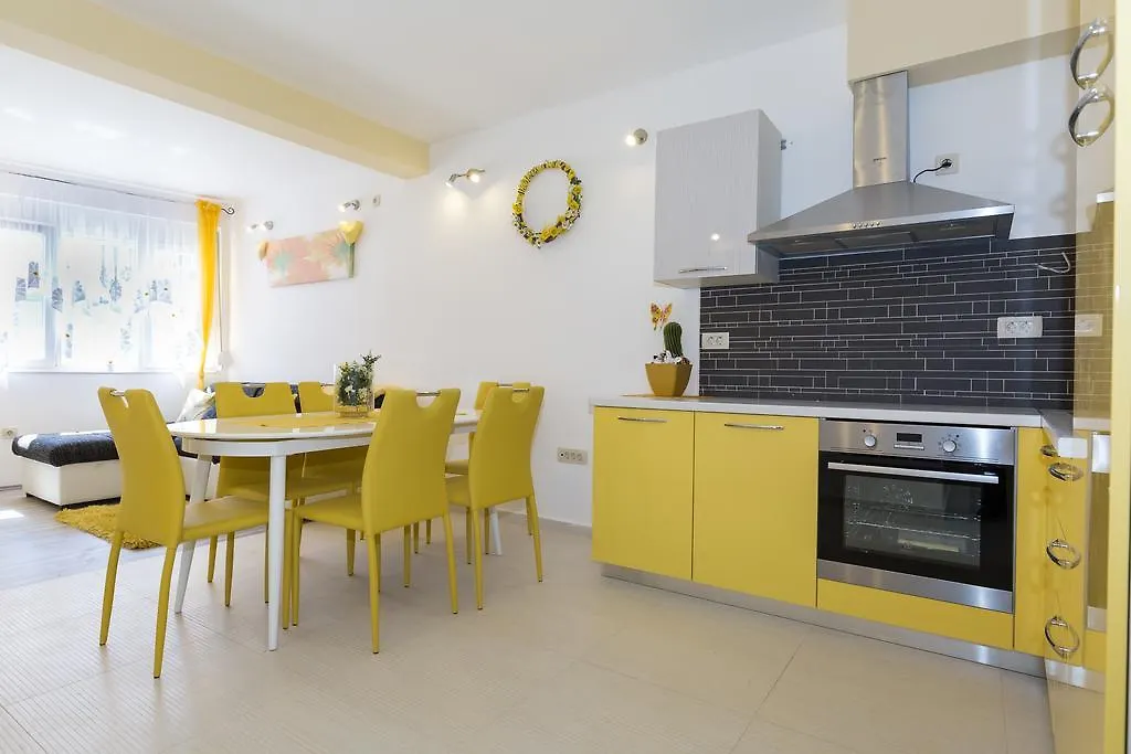 Apartment Nedo Sveti Filip i Jakov
