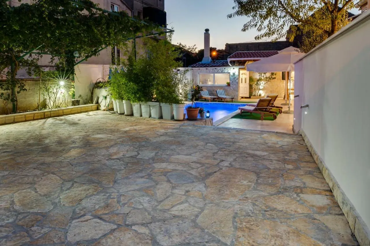 Apartment Nedo