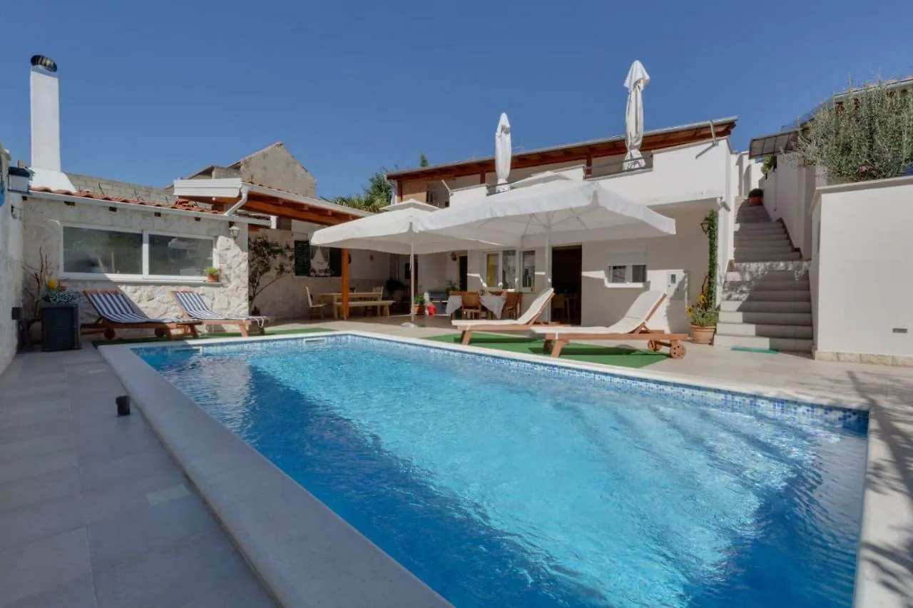 Apartment Nedo